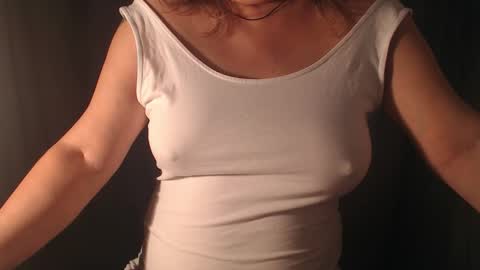 Snapshot of stonenipple chatting on 09-24-25, 12:52 stonenipple online show from 09-24-25, 12:52