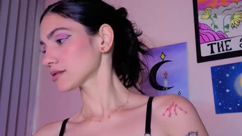 Snapshot of stonned_candy chatting on 02-02-26, 09:02 Liz online show from 02-02-26, 09:02