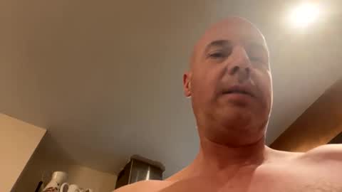 Snapshot of stoodley22 chatting on 01-14-26, 05:46 Stoodley22 online show from 01-14-26, 05:46