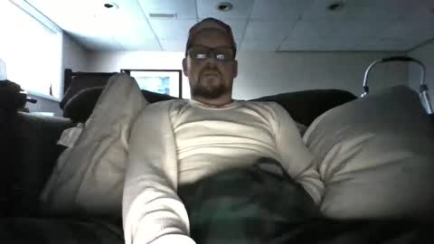 Snapshot of stook4 chatting on 01-27-25, 01:19 LifestyleMan313 online show from 01-27-25, 01:19