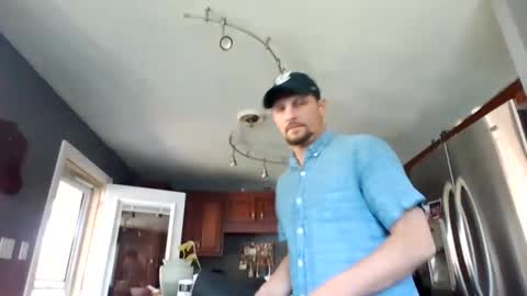 Snapshot of stook4 chatting on 09-27-25, 06:24 LifestyleMan313 online show from 09-27-25, 06:24