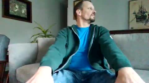 Snapshot of stook4 chatting on 10-24-25, 08:49 LifestyleMan313 online show from 10-24-25, 08:49