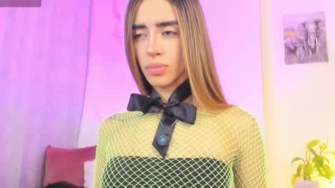 Snapshot of stormirusso chatting on 10-06-25, 03:26 Mar online show from 10-06-25, 03:26