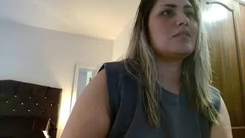 Snapshot of stormy_carter chatting on 11-10-25, 02:32 stormy carter online show from 11-10-25, 02:32