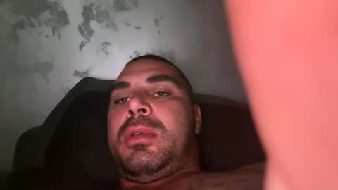 Snapshot of stoyan985 chatting on 06-03-26, 04:26 Sex boy online show from 06-03-26, 04:26