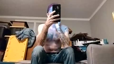 Snapshot of str33twyz3 chatting on 10-20-25, 08:15 Streetwyze online show from 10-20-25, 08:15