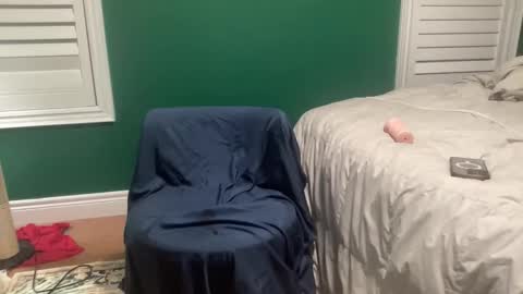 Snapshot of str8buttplayy chatting on 04-20-26, 03:42 john online show from 04-20-26, 03:42