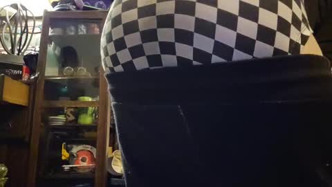Str8 online show from 01-24-25, 06:04