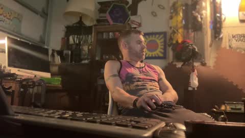 Str8 online show from 01-28-25, 06:49