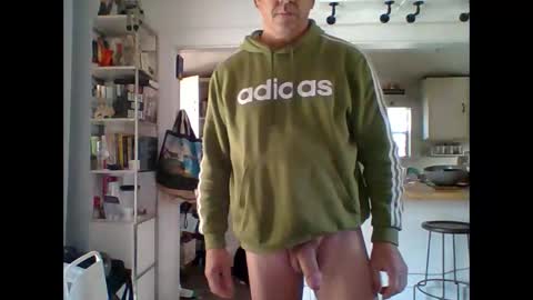 Snapshot of str8hot chatting on 01-12-25, 04:08 2fabulous online show from 01-12-25, 04:08