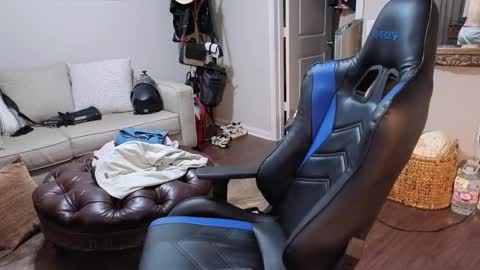 str8whiteboy21 online show from 09-23-25, 04:04