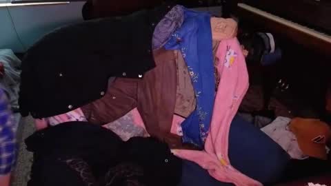 str8whiteboy21 online show from 10-24-25, 04:03