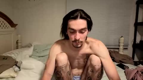 Snapshot of str8whiteboy21 chatting on 04-17-26, 02:14 str8whiteboy21 online show from 04-17-26, 02:14