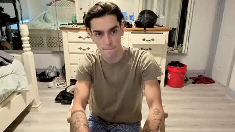 Snapshot of str8whiteboy21 chatting on 05-15-26, 02:57 str8whiteboy21 online show from 05-15-26, 02:57