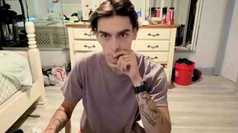 Snapshot of str8whiteboy21 chatting on 05-18-26, 06:25 str8whiteboy21 online show from 05-18-26, 06:25