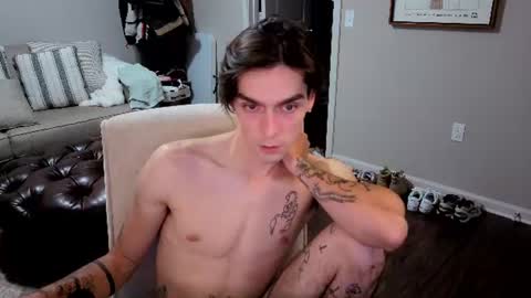 Snapshot of str8whiteboy21 chatting on 06-09-26, 05:52 str8whiteboy21 online show from 06-09-26, 05:52