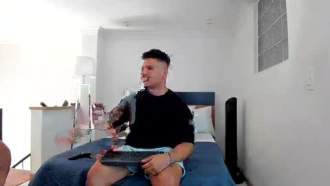 straight__friends online show from 11-20-25, 02:28