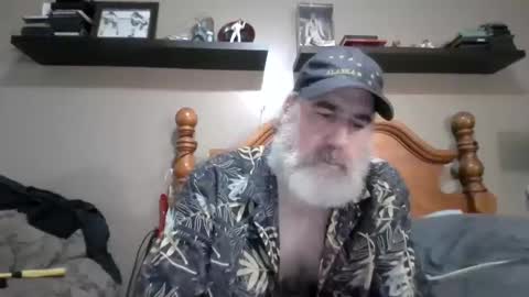 Straightbear4you online show from 09-13-25, 10:09