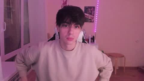 Ray online show from 01-07-25, 03:46