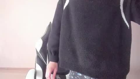 Ray online show from 09-28-25, 05:57