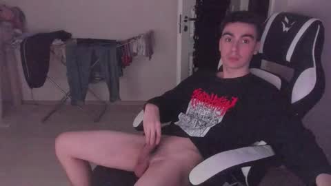 Ray online show from 10-07-25, 04:37