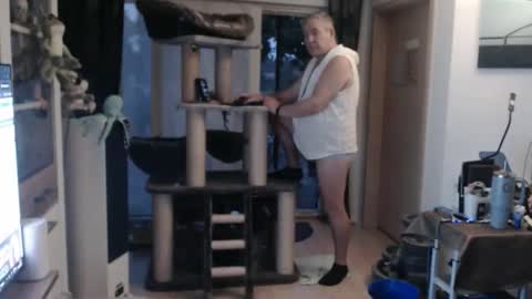 Snapshot of stranger1966 chatting on 10-08-25, 05:16 Stranger online show from 10-08-25, 05:16