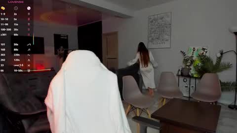 Laura online show from 11-14-25, 02:32