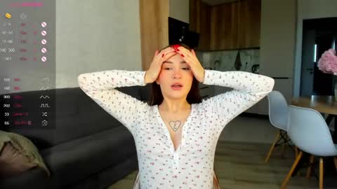 Laura online show from 05-13-26, 02:42
