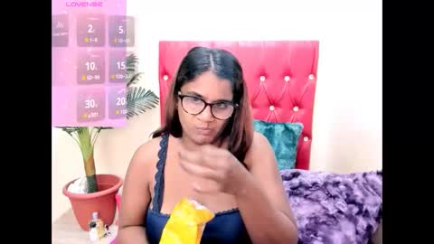 strawberry_lipz online show from 09-18-25, 06:37