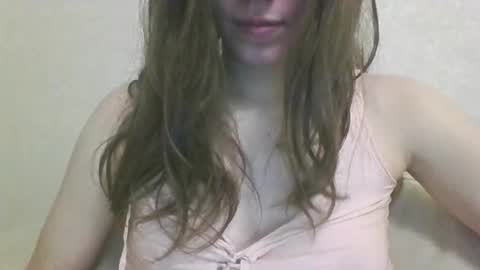 Snapshot of strawberry_soul chatting on 10-31-25, 09:21 Harriet online show from 10-31-25, 09:21