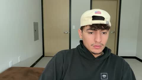 sexmenyoutnng online show from 09-23-25, 04:32