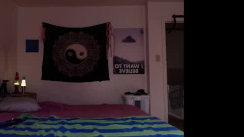 Strawberrylotsacake online show from 10-14-25, 02:51