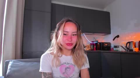 Tati and Lola online show from 09-27-25, 07:35