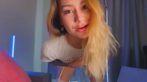 Tati and Lola online show from 03-12-26, 05:57