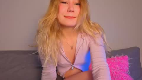 Tati and Lola online show from 03-21-26, 04:06