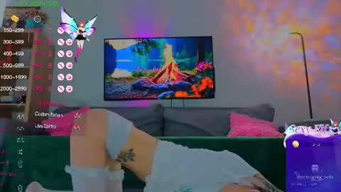 Snapshot of strawberrypie99 chatting on 06-13-26, 08:12 Tati and Lola online show from 06-13-26, 08:12