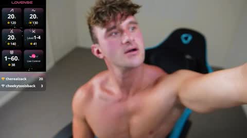 Snapshot of streatmeat chatting on 12-08-24, 09:57 streatmeat online show from 12-08-24, 09:57