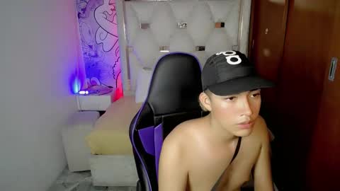 Street online show from 02-22-26, 03:18