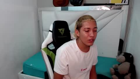 Street online show from 02-26-26, 04:22