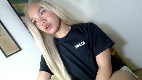 lexie online show from 02-21-25, 01:22