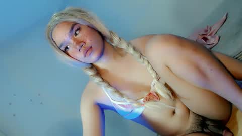 lexie online show from 03-12-25, 03:46