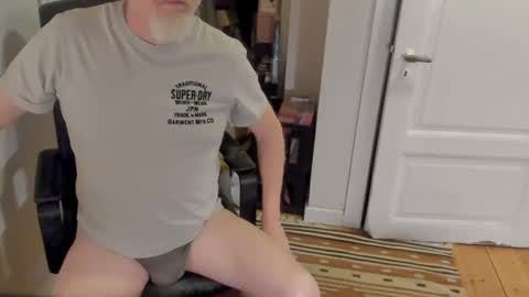 strip_m online show from 01-20-25, 05:48