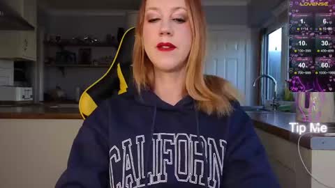 Amorina online show from 02-06-25, 09:53