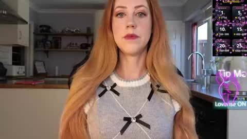 Amorina online show from 05-12-26, 09:28