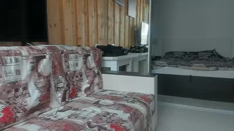 Strong Arni online show from 02-19-25, 07:28