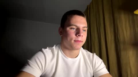 Snapshot of strong_baby chatting on 10-25-25, 05:08 Strong Baby online show from 10-25-25, 05:08