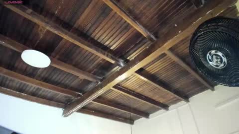 Snapshot of strong_girl_ chatting on 02-13-26, 11:06 Alexa online show from 02-13-26, 11:06