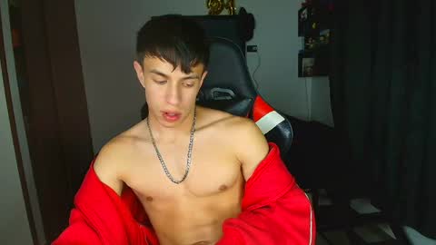 Snapshot of strong_jackxxx chatting on 05-13-26, 04:43 Daddy Jack online show from 05-13-26, 04:43