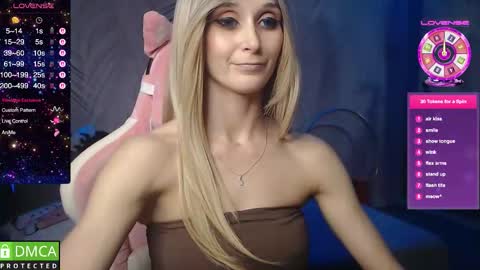 Snapshot of strongalice chatting on 03-12-26, 10:27 The best athletic body on the site online show from 03-12-26, 10:27