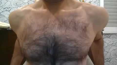 Snapshot of strongandmanly chatting on 04-09-26, 06:02 Strongandmanly online show from 04-09-26, 06:02